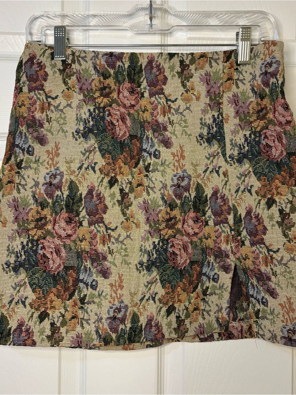 Adorable Wild Fable floral mini skirt 🌷